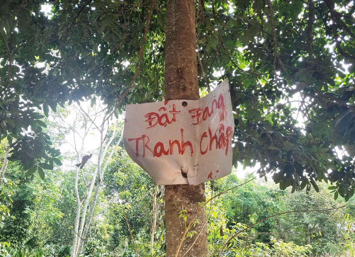 Mất tiền, mất sổ vì tin lời “cò” đất -0
