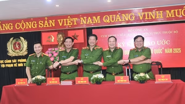 Cụm thi đua số 4 – Khối các đơn vị trực thuộc Bộ Công an ký giao ước thi đua năm 2025