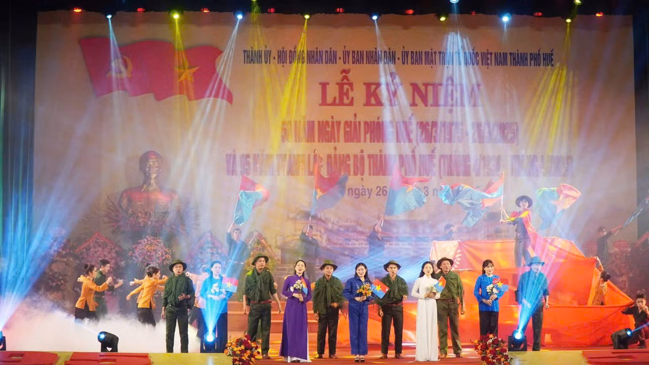 Kỷ niệm 50 năm giải phóng Thừa Thiên Huế -0