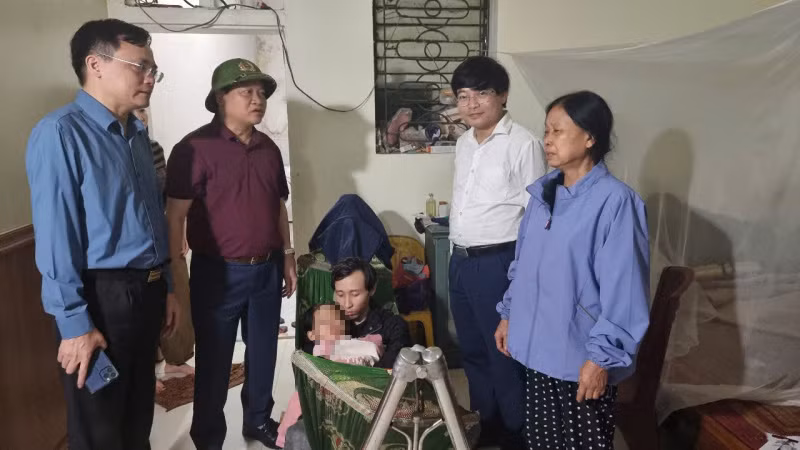 Giám đốc Công an tỉnh trực tiếp chỉ đạo giải cứu bé gái 9 tuổi bị bắt làm con tin -0
