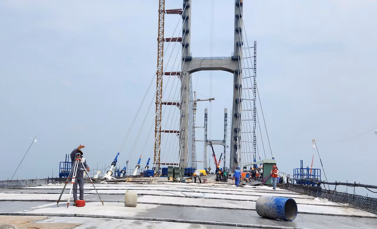 Đẩy nhanh tiến độ thi công trình cầu Rạch Miễu 2 để kịp hợp long vào dịp lễ 30/4 -0