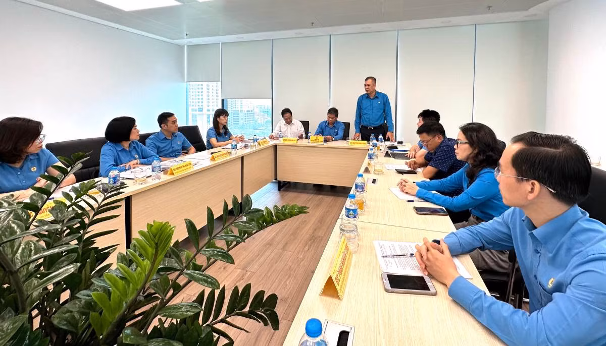 Khắc phục những “khe hở” dẫn đến tham nhũng, lãng phí trong hệ thống công đoàn -0