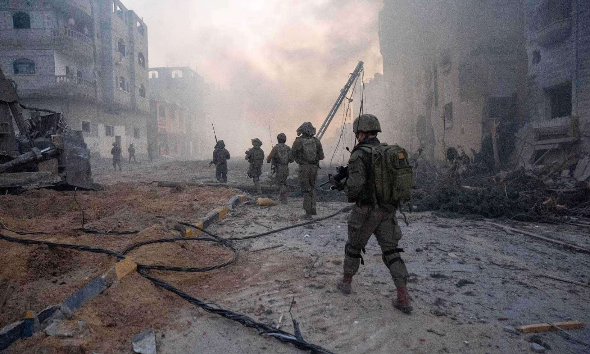 Israel dội bom dồn dập Dải Gaza, Hamas vội tìm kiếm đề xuất 