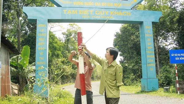Người kiểm lâm bị chém cụt tay vẫn tiếp tục giữ rừng