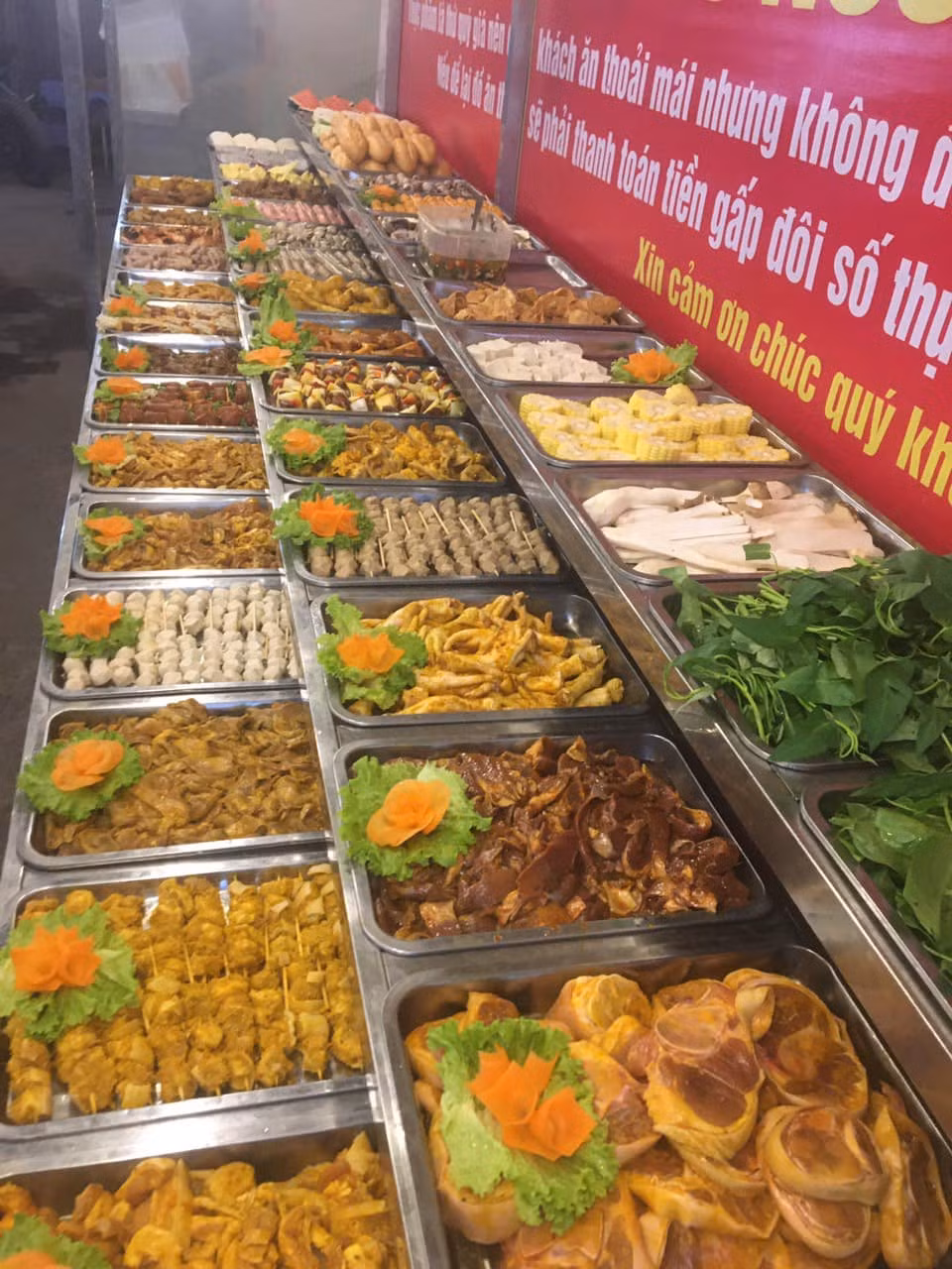 Đồ nướng buffet vỉa hè: Đừng để sướng cái miệng hại cái thân -0