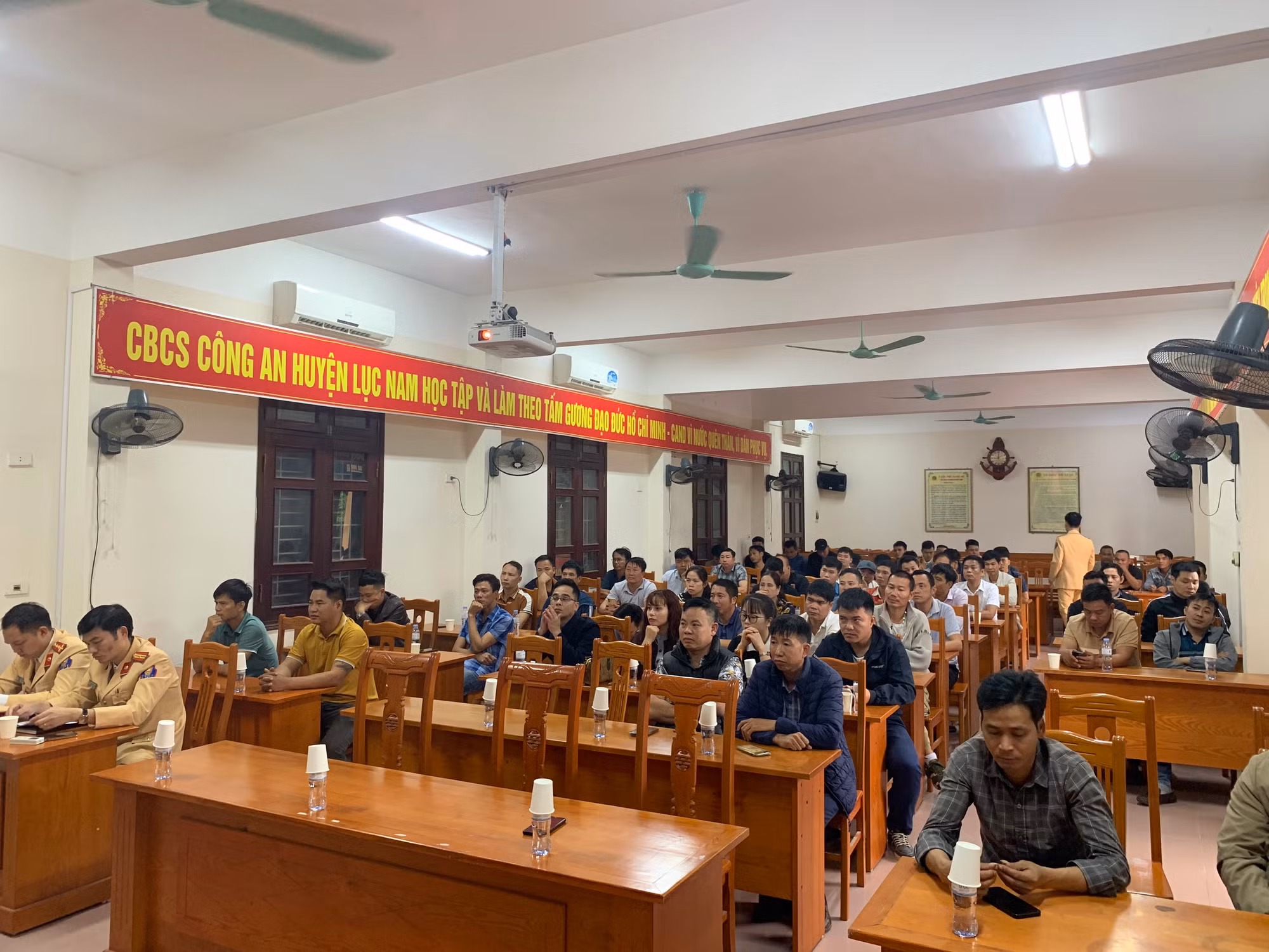 tuyên truyền.jpg -1