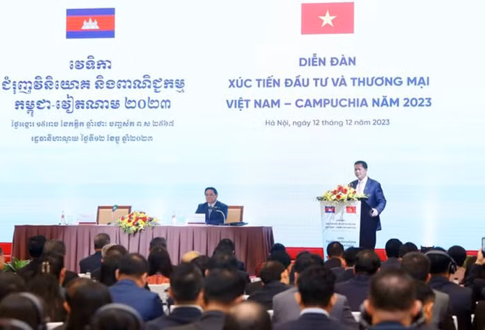 Thủ tướng Việt Nam và Campuchia dự Diễn đàn Đầu tư, Thương mại song phương -0