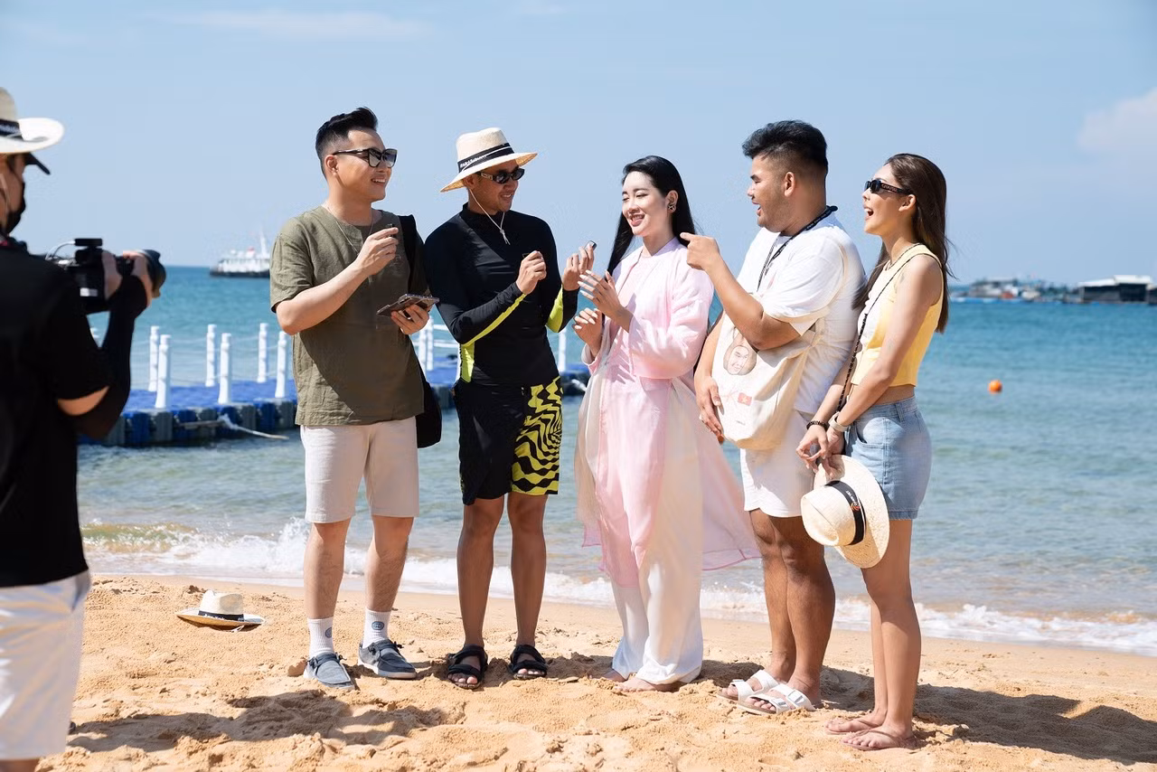 TikTok creators quốc tế mê Phú Quốc như “điếu đổ” -0