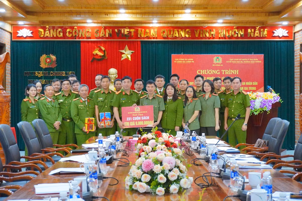 Khảo sát, xây dựng đề án, thông tư quy định các thiết chế văn hóa trong CAND -0