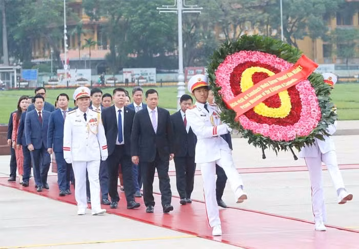 Thủ tướng Campuchia viếng Chủ tịch Hồ Chí Minh, tưởng niệm các Anh hùng Liệt sỹ -0