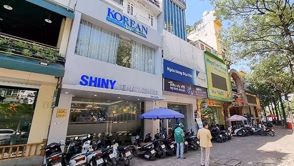 Thẩm mỹ viện Shiny “phủi tay” khi gây bỏng lạnh cho khách hàng?