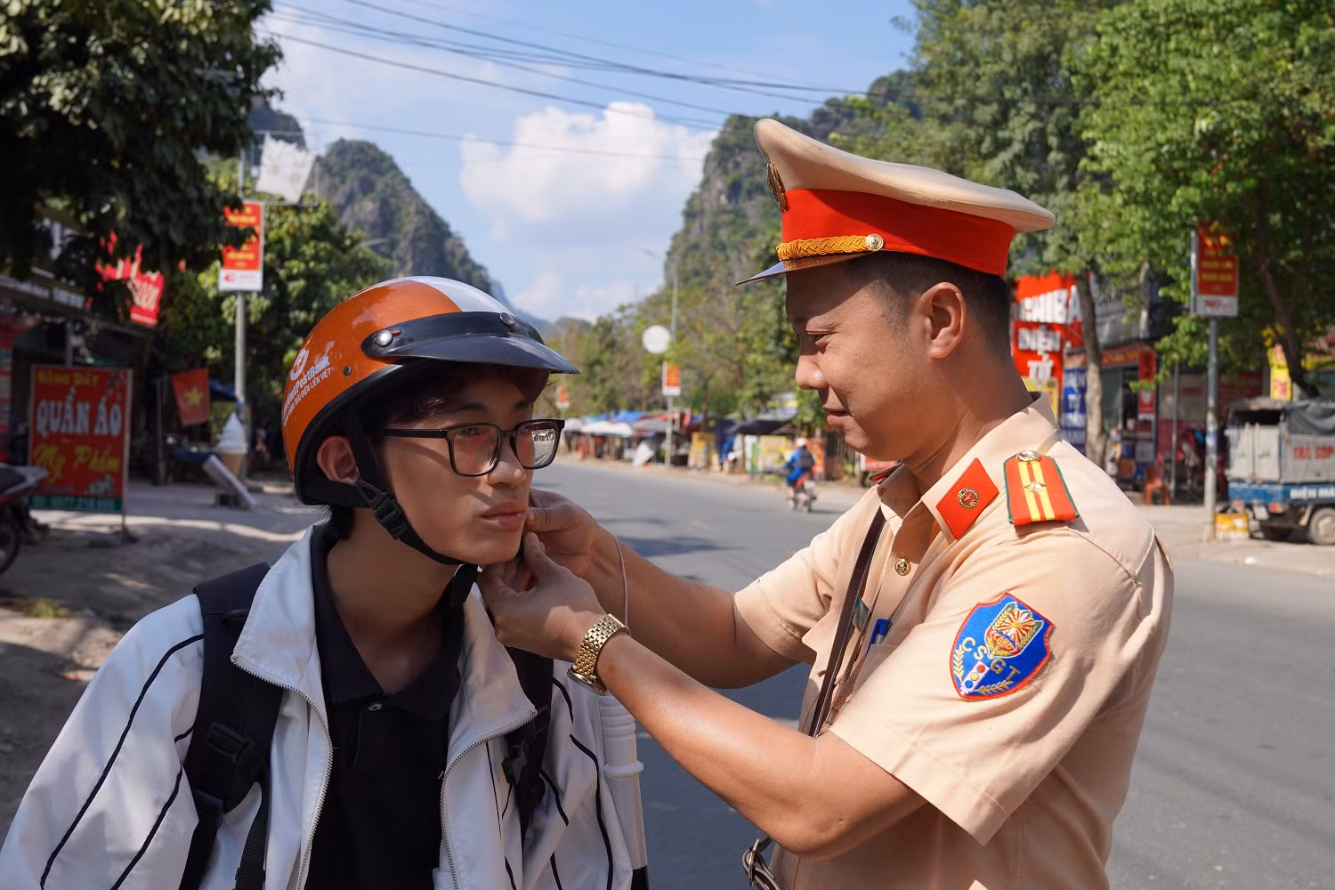 Tổ công tác 415, Công an tỉnh Hoà Bình góp phần kéo giảm vi phạm nồng độ cồn -0
