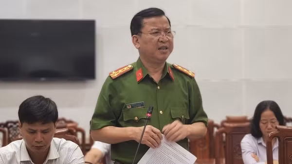 Vụ sử dụng giấy tờ giả để đăng ký&nbsp;xe máy: Khởi tố 23 bị can