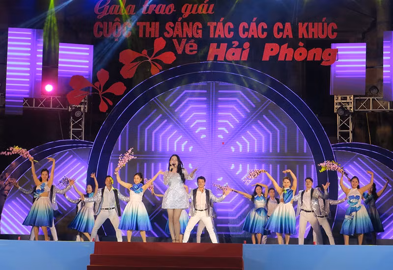 Trao thưởng cho 9 tác phẩm đoạt giải Cuộc thi Sáng tác các ca khúc về Hải Phòng -0