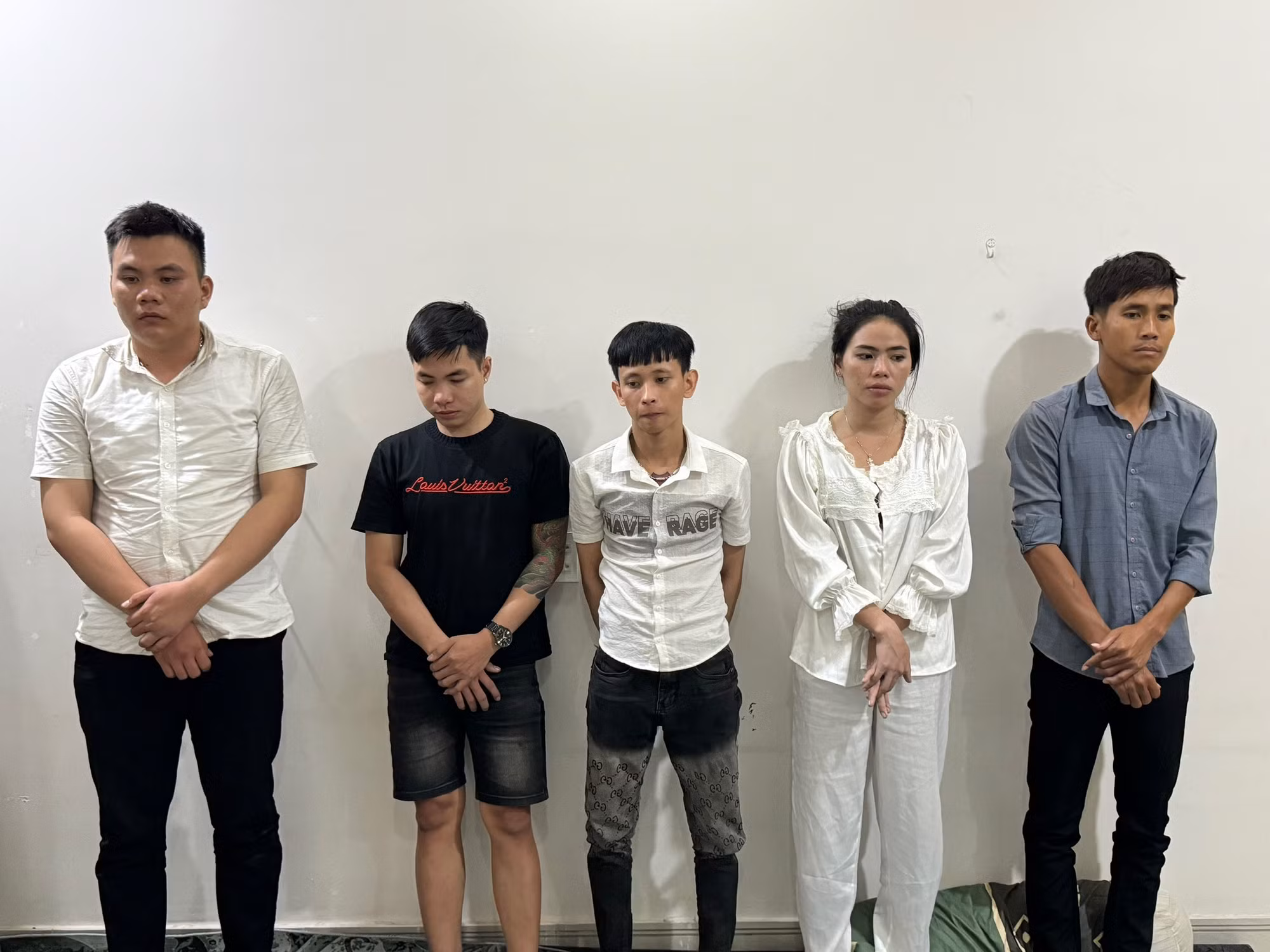 Liên tiếp bắt giữ các đối tượng mua bán trái phép chất ma túy -0