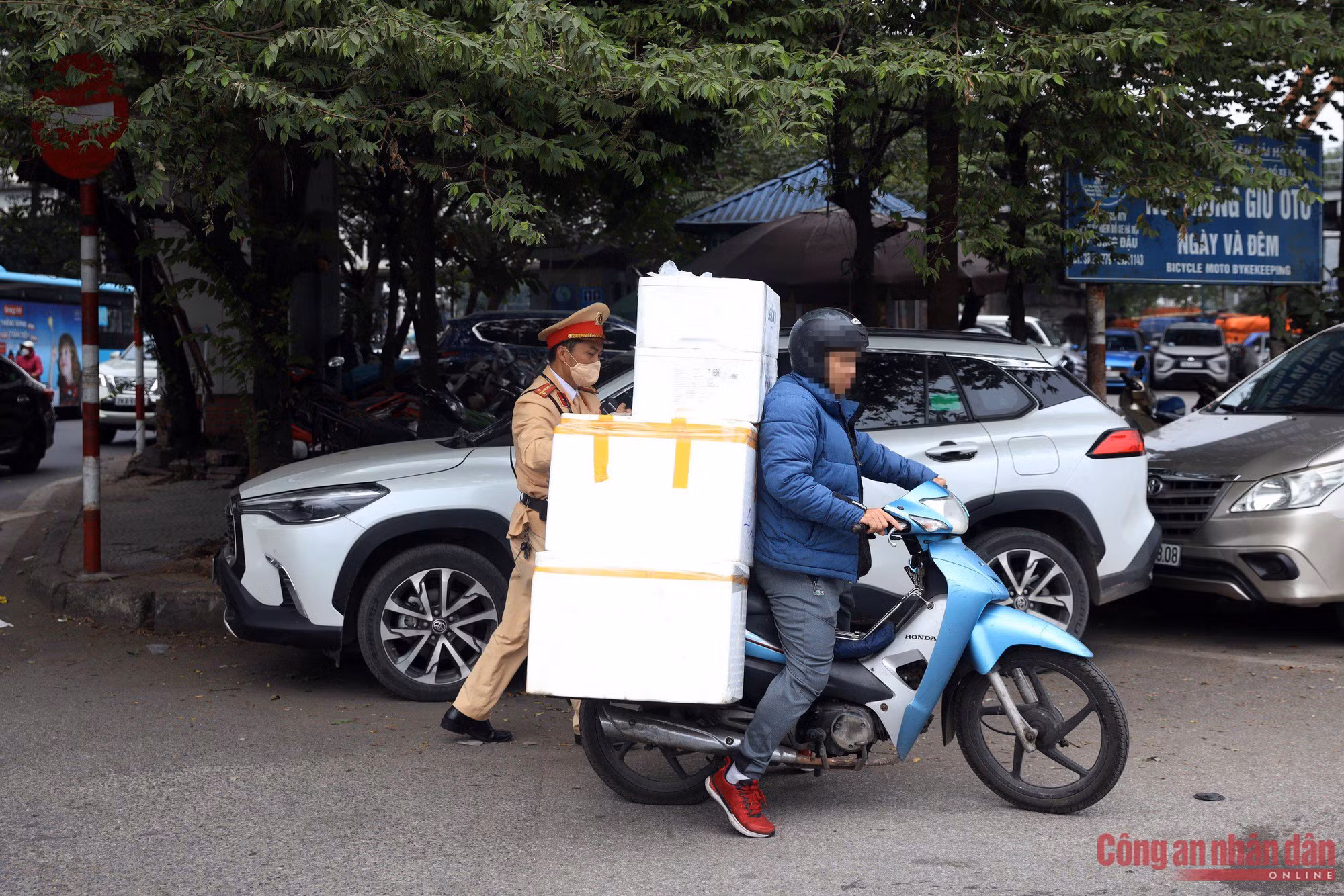 s3.jpg -2
