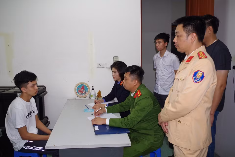 Công an Hà Nam thông tin vụ tài xế “thông chốt” đo nồng độ cồn tông hai CSGT -0