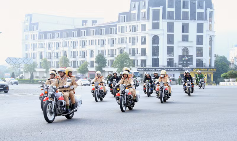 Công an các tỉnh ra quân bảo đảm ANTT dịp Tết Nguyên đán Giáp Thìn 2024 -0