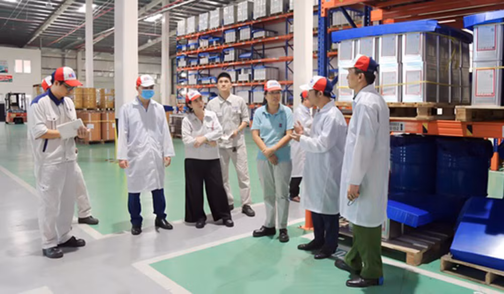 Bài 2: Phối hợp kiểm soát chặt tiền chất, ngăn chặn tội phạm lợi dụng sản xuất ma túy -0