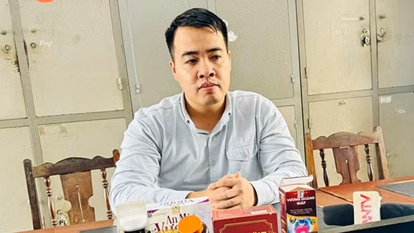 Giả danh bác sỹ nổi tiếng, lừa hơn 20 nghìn bệnh nhân uống "thực phẩm chức năng"