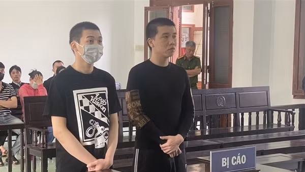 Kẻ bán ma túy và shipper lãnh án 24 năm tù