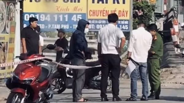 Chủ nhà trọ tử vong bất thường trên đường