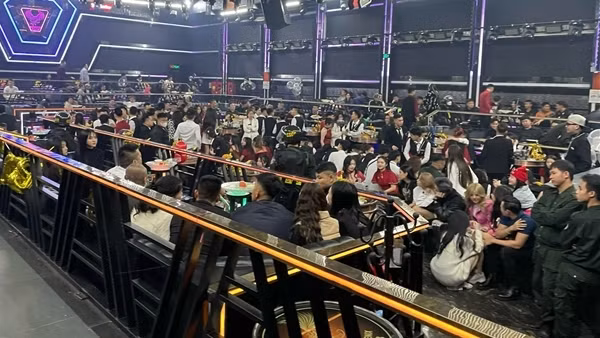 "Đột kích" vũ trường, phát hiện 25 khách dương tính ma tuý