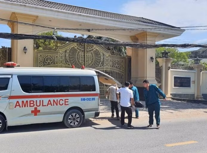Sập sàn nhà trong lúc thi công, 1 thợ hồ thiệt mạng -0