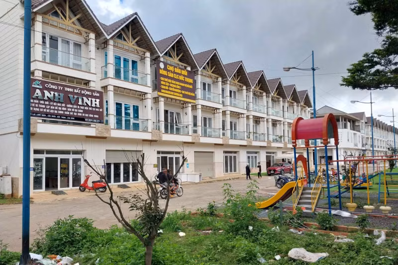 Tỉnh Lâm Đồng chỉ đạo xử lý nghiêm vi phạm tại Chợ đầu mối nông sản Đức Trọng -0