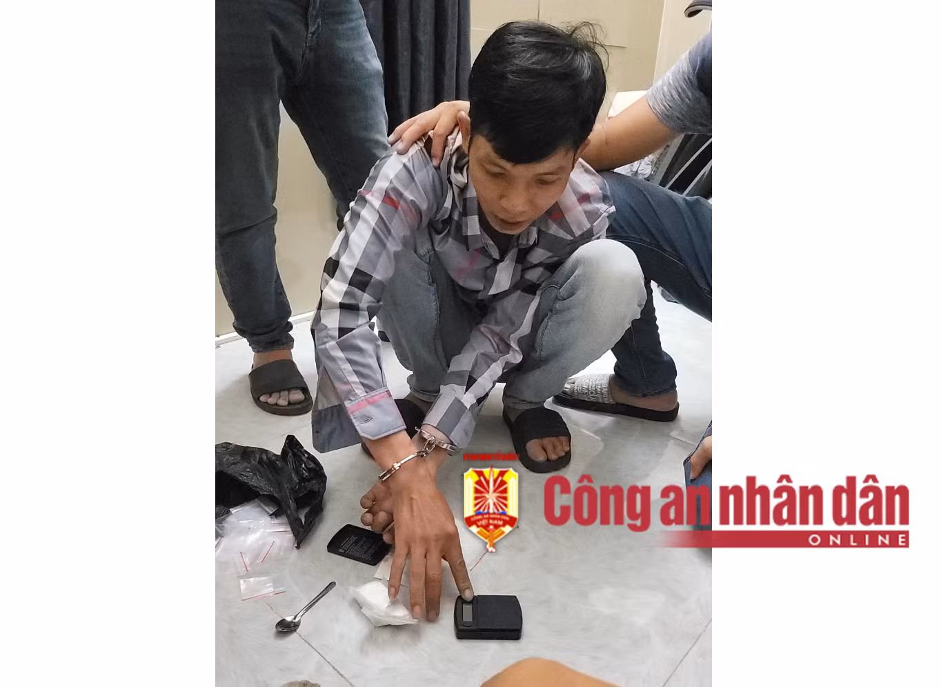 Bắt đối tượng cung ứng “cái chết trắng” cho con nghiện tại Phú Quốc -0