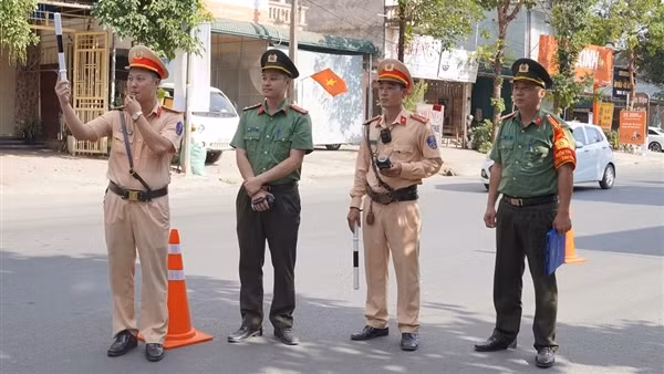 Tổ công tác 415 Công an tỉnh Hoà Bình góp phần kéo giảm vi phạm nồng độ cồn