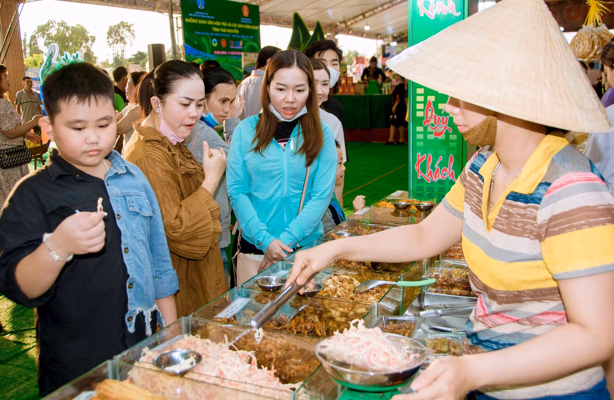 Festival tôm Cà Mau – Tự hào thương hiệu Việt -0