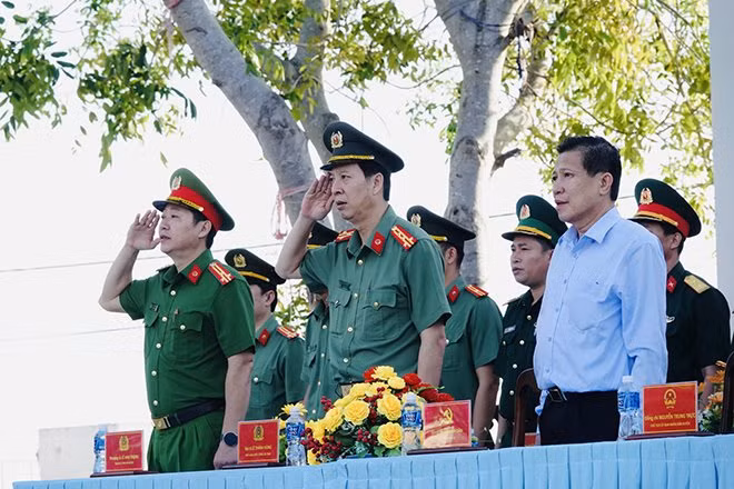 Đồng loạt ra quân thực hiện cao điểm tấn công, trấn áp tội phạm -0