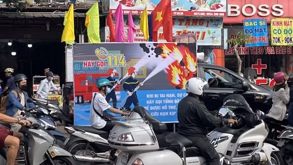Công an TP Hồ Chí Minh tuyên dương 61 điển hình về PCCC& CNCH