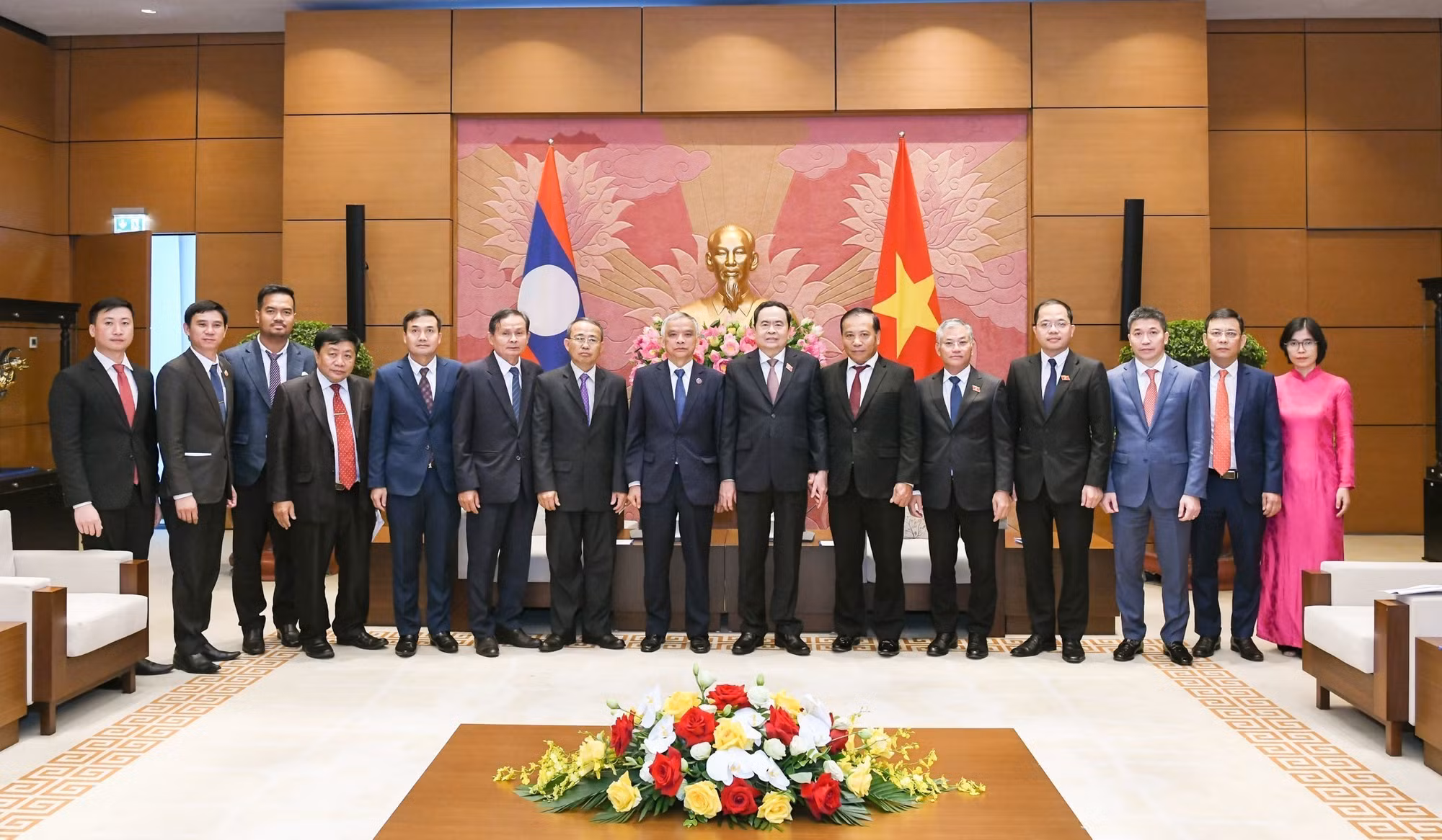 Thúc đẩy, củng cố quan hệ hữu nghị truyền thống Việt Nam – Lào -0
