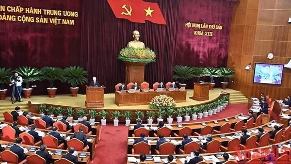 Ngày làm việc thứ hai của Hội nghị lần thứ sáu Ban Chấp hành Trung ương Đảng khoá XIII