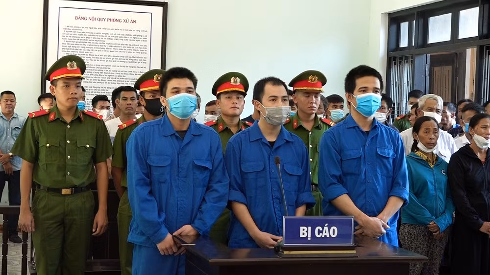 Giết người, nhóm thợ hút hầm cầu lãnh 37 năm tù -0