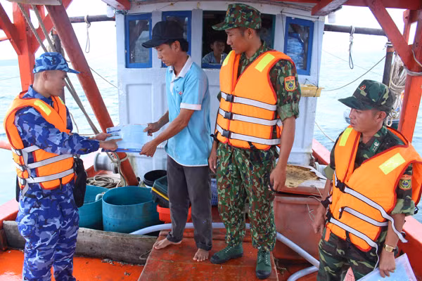 Đẩy mạnh tuyên truyền pháp luật cho ngư dân, sớm gỡ “thẻ vàng” IUU -0