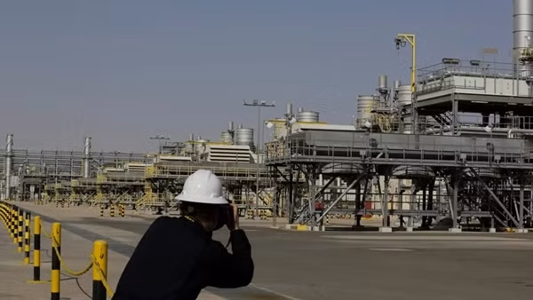 Mỹ đau đầu, Nga hưởng lợi từ việc OPEC+ giảm sản lượng dầu