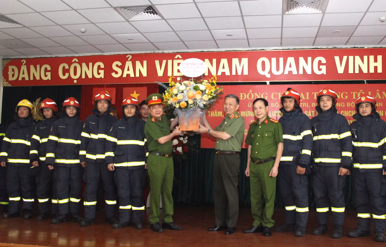 Hình tượng chiến sỹ Cảnh sát PCCC được người dân yêu quý, cần giữ gìn và phát huy -0