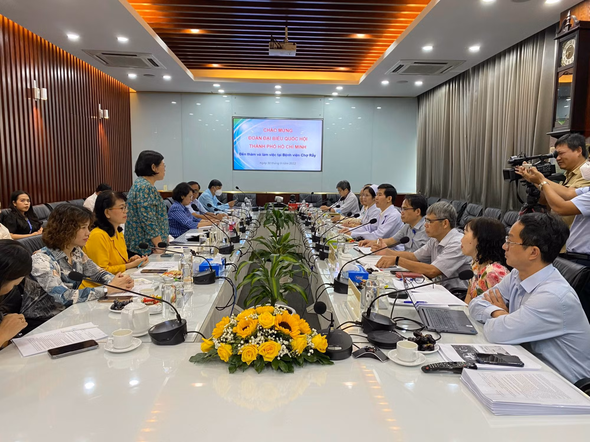 Bác sĩ Chợ Rẫy chỉ ra nguyên nhân gây thiếu thuốc, hoá chất trong điều trị -0