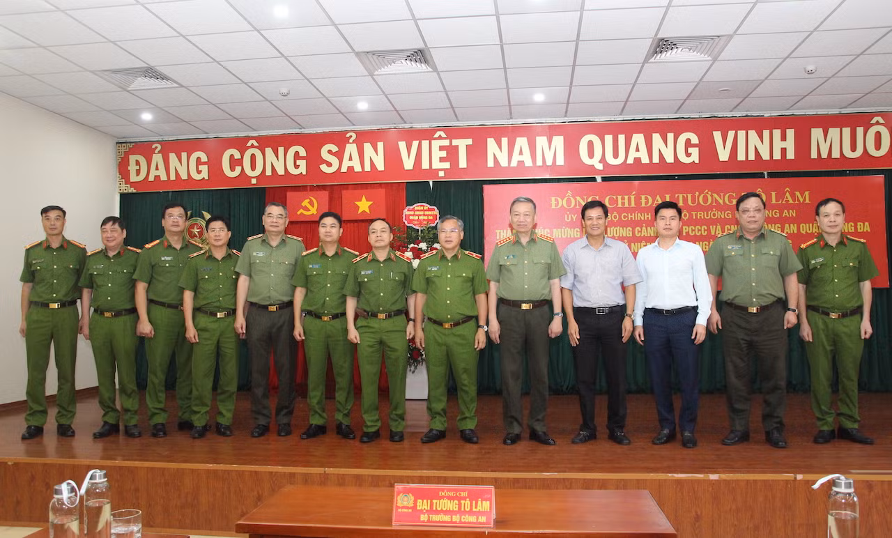 Hình tượng chiến sỹ Cảnh sát PCCC được người dân yêu quý, cần giữ gìn và phát huy -0