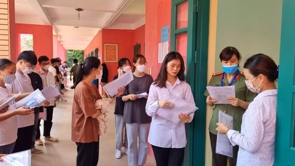 Đăng ký xét tuyển theo “tâm lý đám đông” đang giảm dần ảnh 3