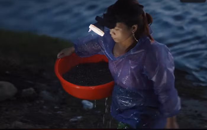 Chợ nổi trước bình minh trên phá Tam Giang -0