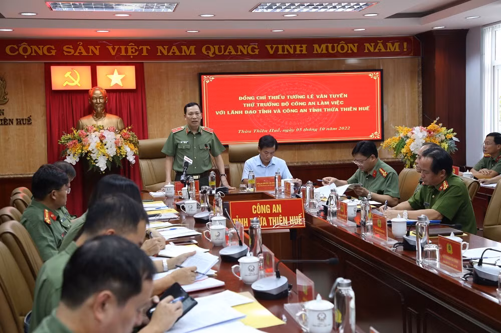 Thứ trưởng Bộ Công an Lê Văn Tuyến: Công an tỉnh Thừa Thiên-Huế tiếp tục đảm bảo tốt tình hình ANTT trên địa bàn -0