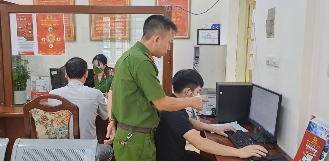 Đưa đề án 06 đến với người dân -0