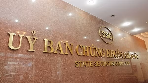 Ủy ban Chứng khoán Nhà nước lên tiếng về vụ bắt bà Trương Mỹ Lan