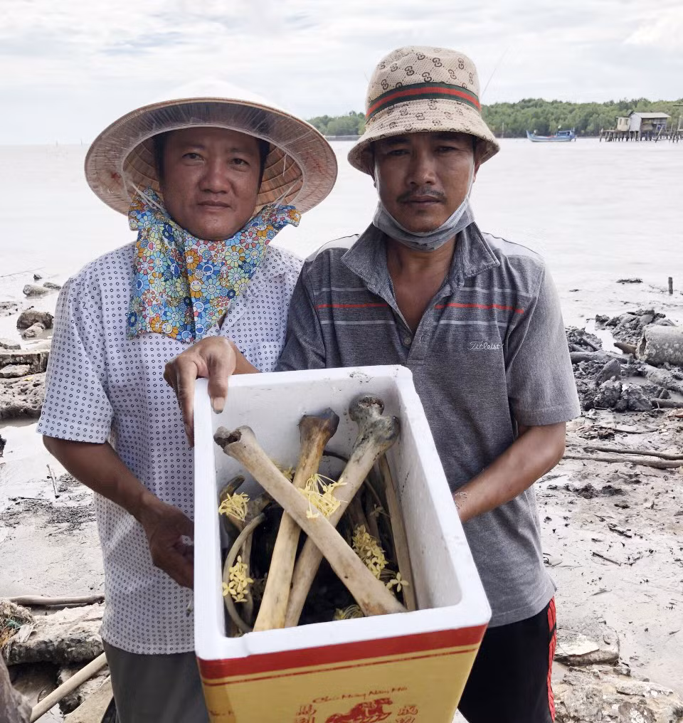 Phát hiện nhiều hài cốt cạnh đường giao thông nông thôn -1