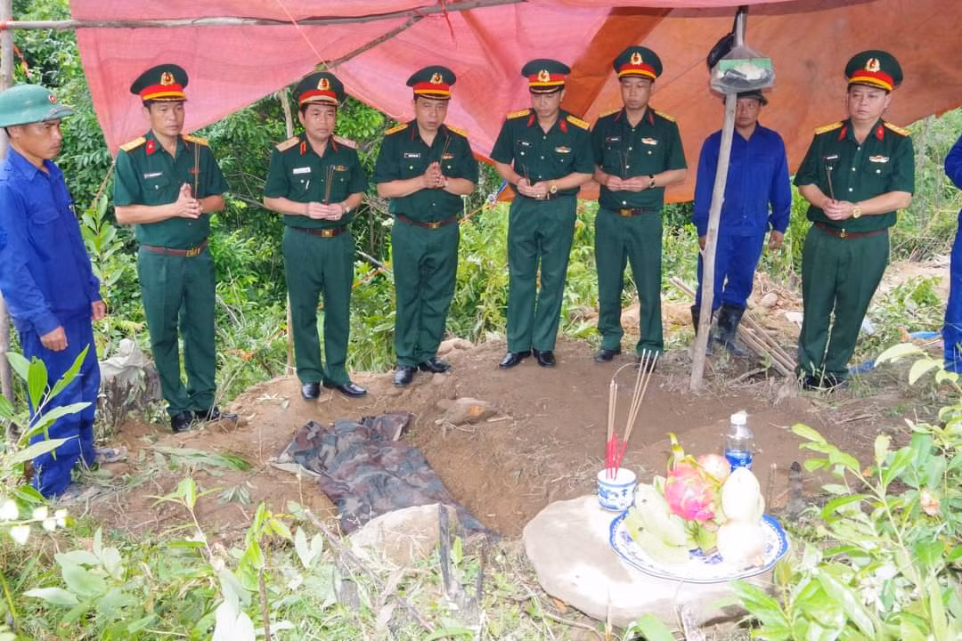 Thêm 1 bộ hài cốt liệt sĩ được tìm thấy tại Ngã ba Khe Tắt -0