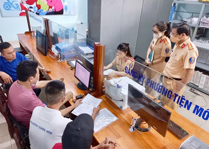 Không để tiêu cực trong đấu giá biển số xe -0